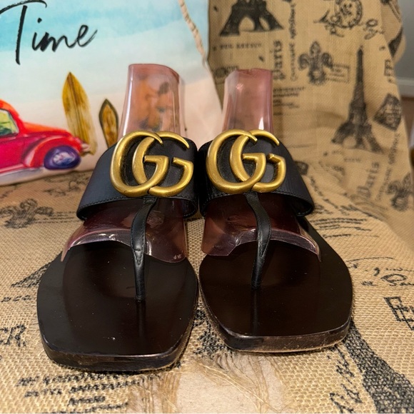 Gucci Marmont  Black Leather Thong Sandals Size 38.5
100% Authentic - Picture 4 of 12